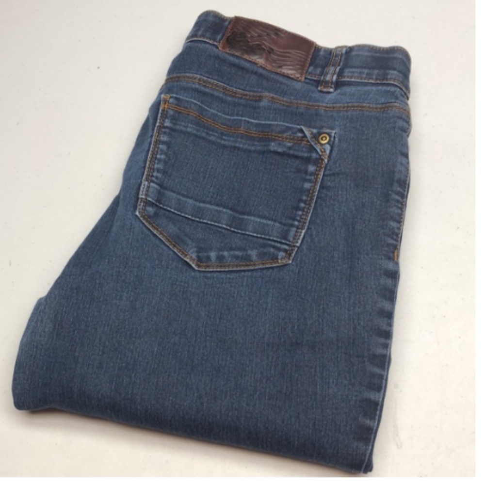 LIKE NEW REITMANS HI-RISE STRAIGHT FIT JEANS 9/30x30 ⭐️
